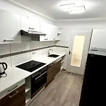 Apartamento Modern With Balcony In