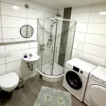 Modern With Balcony In Apartamento *