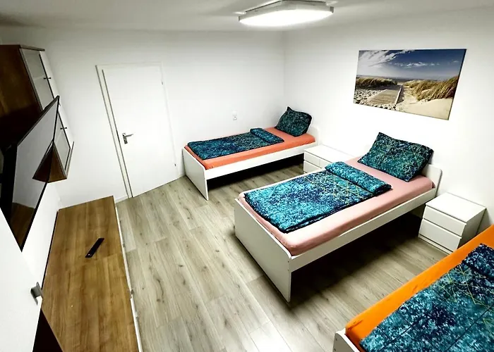 Modern With Balcony In Apartmán Duisburg